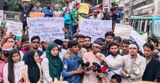 ঢাকা কেন্দ্রীয় বিশ্ববিদ্যালয় অধ্যাদেশ জারিতে ৭ কলেজ শিক্ষার্থীদের আল্টিমেটাম